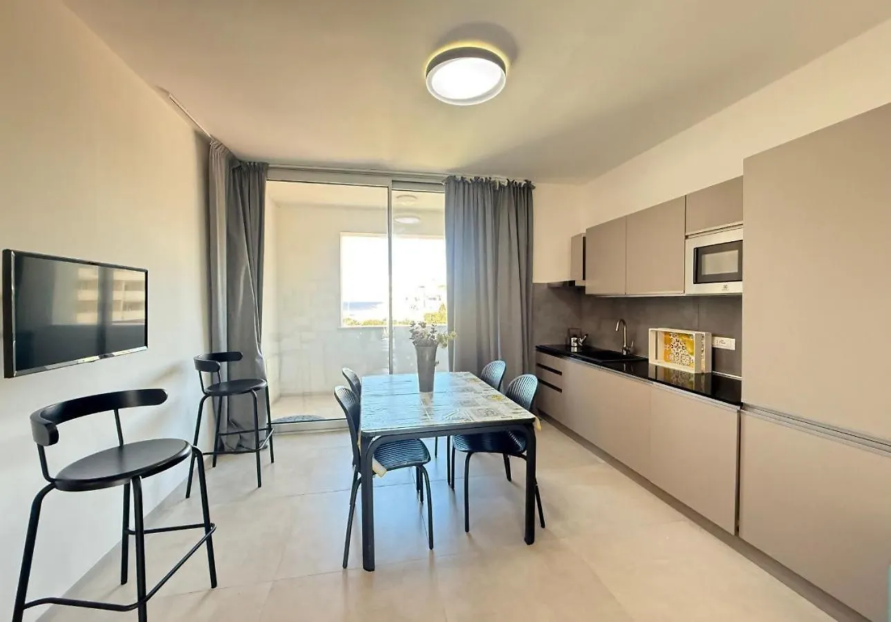 Sea & Pool Apartment Casa Santa